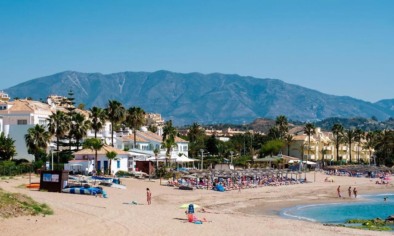 Luxury 2-Bed Apartment With Big Terrace In Aparthotel With Outdoor Pools In Calahonda Sitio de Calahonda 0*,