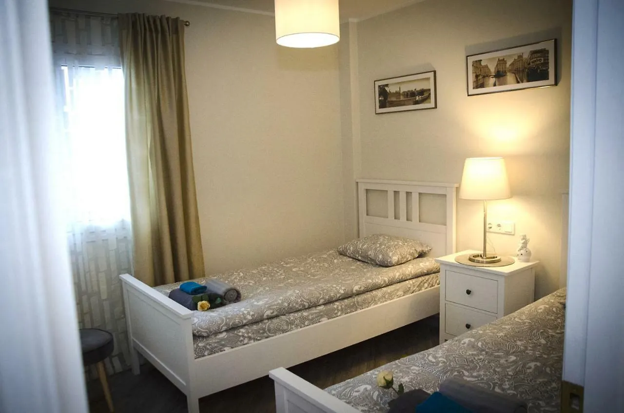 Luxury 2-Bed Apartment With Big Terrace In Aparthotel With Outdoor Pools In Calahonda Sitio de Calahonda